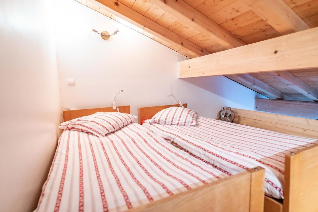 Le Saint Jo Bed & Breakfast La Feclaz Exterior photo